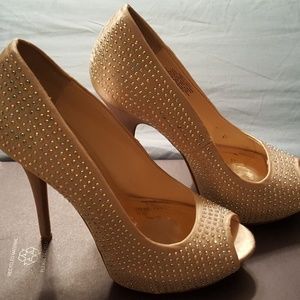 Jennifer Lopez heels